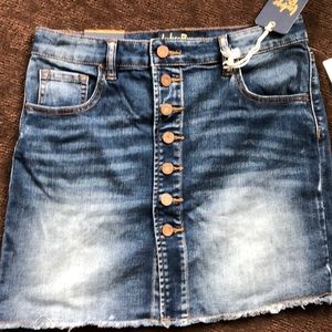 SUPER CUTE jean skirt